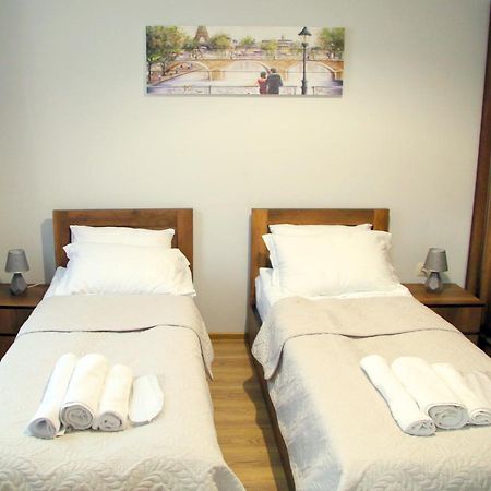 Family Apartments Τυφλίδα Εξωτερικό φωτογραφία