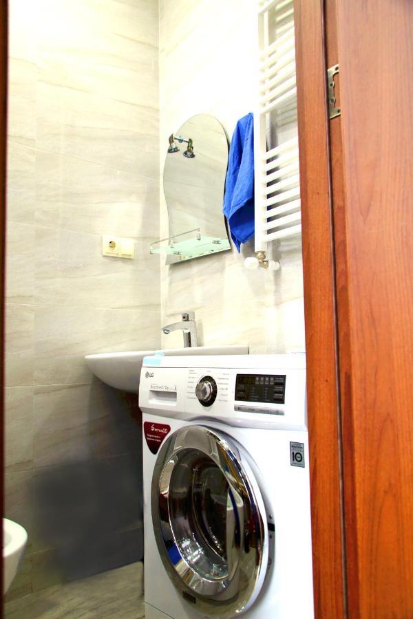 Family Apartments Τυφλίδα Εξωτερικό φωτογραφία