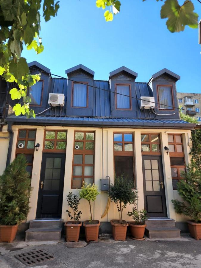 Family Apartments Τυφλίδα Εξωτερικό φωτογραφία